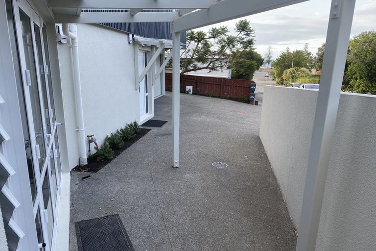 Photo of property in 120 Milton Road, Bluff Hill, Napier, 4110
