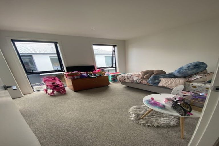 Photo of property in 22 Fitzherbert Road East, Aokautere, Palmerston North, 4471