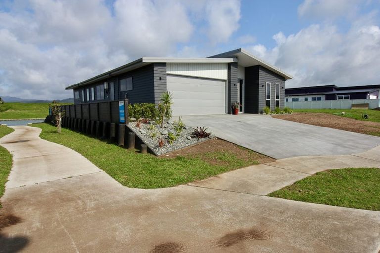 Photo of property in 5 Kahu Crescent, Whitianga, 3510