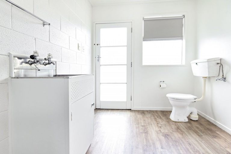 Photo of property in 209 King Street South, Hastings, 4122