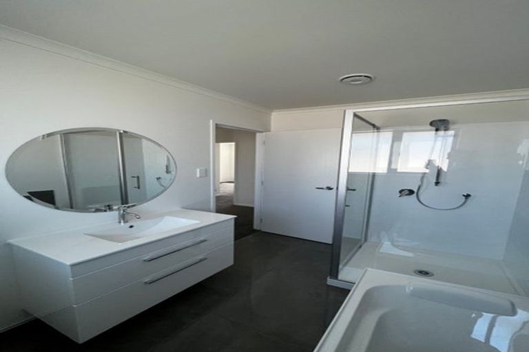 Photo of property in 34 Murray Ward Drive, Te Kauwhata, 3710