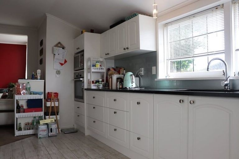 Photo of property in 17 Waimana Avenue, Northcote Point, Auckland, 0627