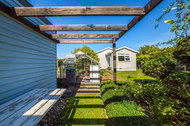 Photo of property in 32 Wyndham Street, Carterton, 5713