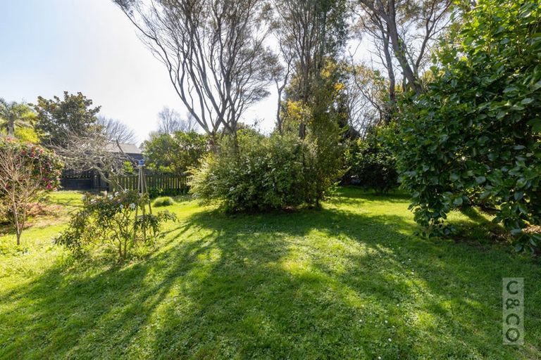 Photo of property in 9 Elliot Street, Riverhead, 0820