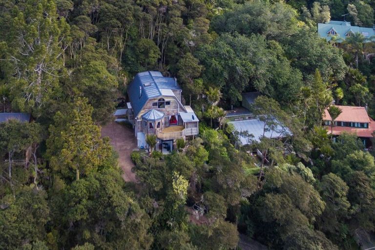 Photo of property in 30 Wood Bay Road, Titirangi, Auckland, 0604