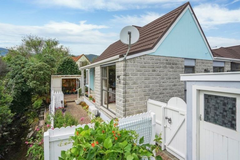 Photo of property in 2/4 Byron Place, Stoke, Nelson, 7011