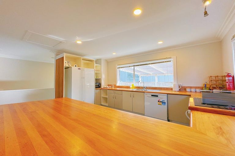 Photo of property in 14b Glenmore Street, Thorndon, Wellington, 6011