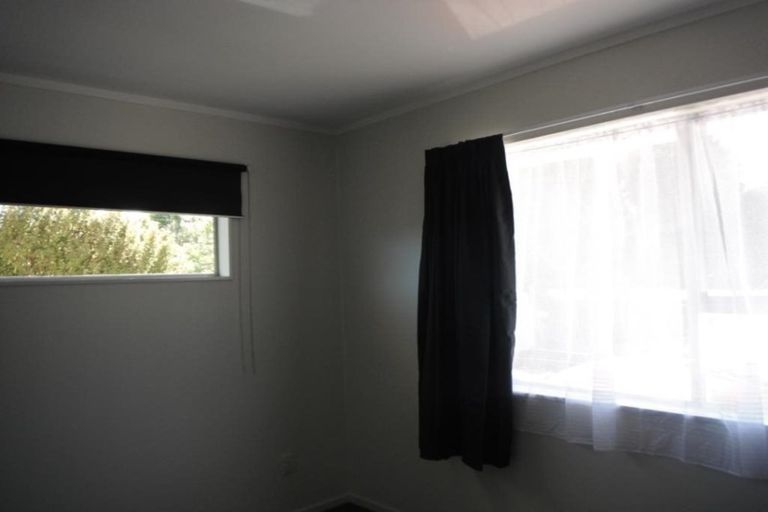 Photo of property in 32 Awatea Street, Ranui, Porirua, 5024