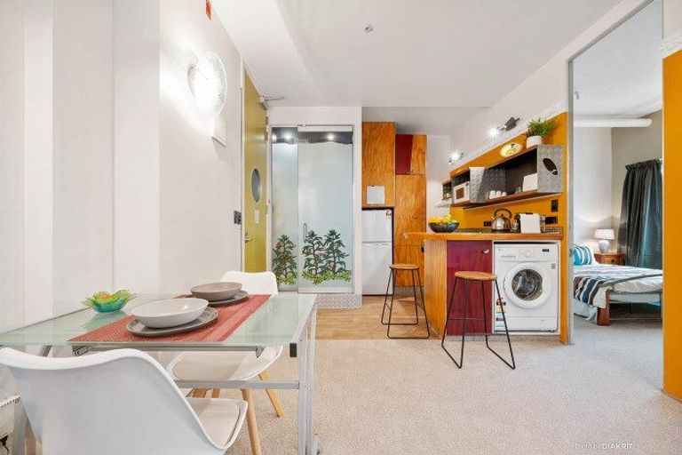 Photo of property in Qba Apartments, 2u/51 Webb Street, Mount Cook, Wellington, 6011