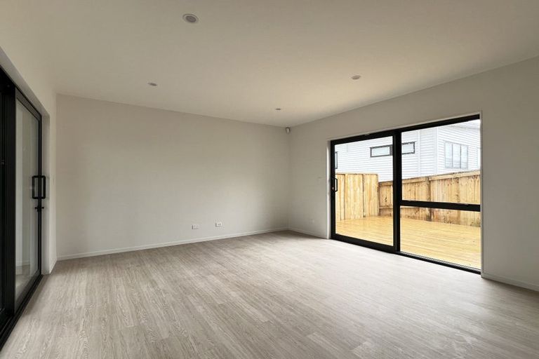 Photo of property in 105b Bond Crescent, Forrest Hill, Auckland, 0620