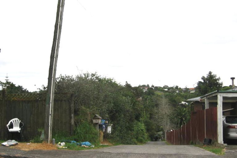 Photo of property in 1/4 Lanigan Street, Birkdale, Auckland, 0626