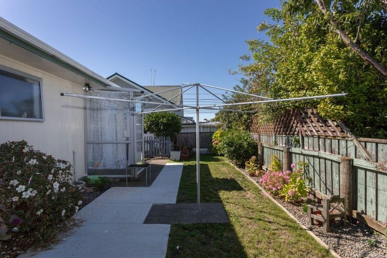 Photo of property in 9 Mccallum Street, Dannevirke, 4930