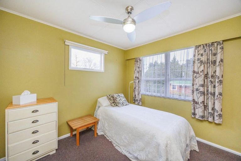 Photo of property in 2 Mcclure Street, Feilding, 4702