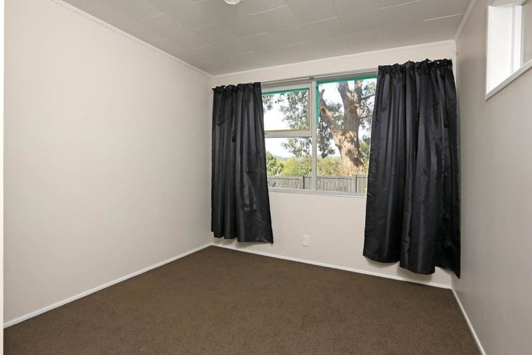 Photo of property in 4177 Great North Road, Glen Eden, Auckland, 0602
