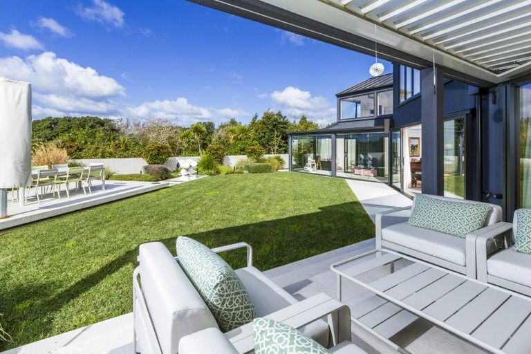 Photo of property in 19 Brighton Terrace, Mairangi Bay, Auckland, 0630