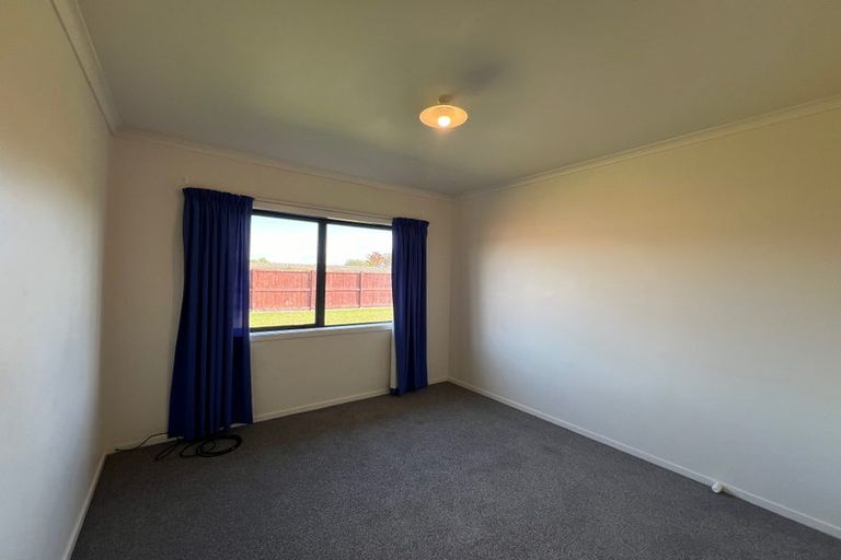 Photo of property in 19 Corsair Place, Melville, Hamilton, 3206