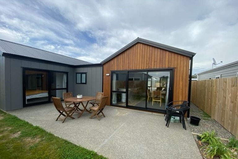 Photo of property in 10 Rotoiti Place, Paraparaumu, 5032