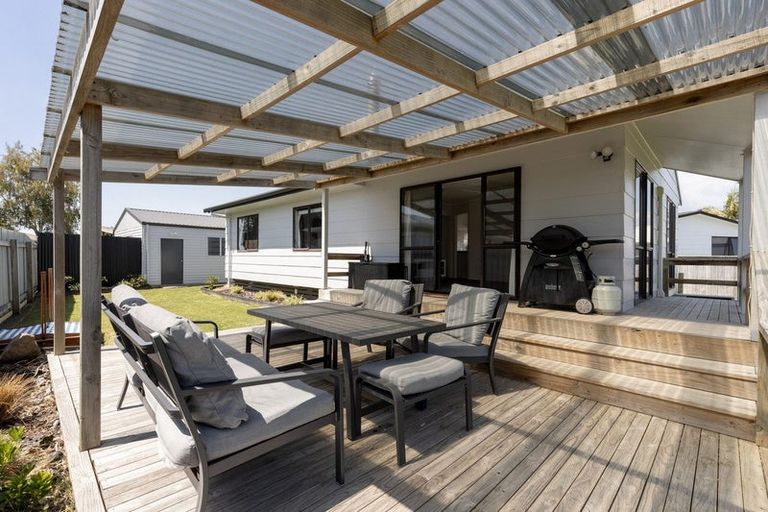 Photo of property in 74 College Road, Edgecumbe, 3120