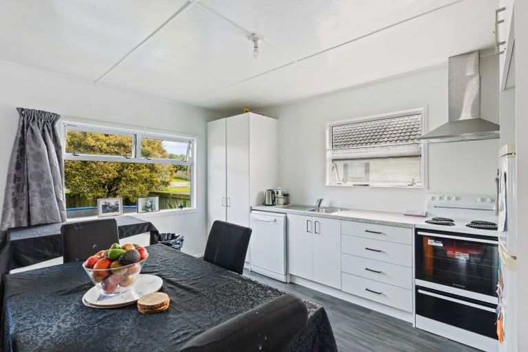 Photo of property in 90 Centennial Avenue, Waitara, 4320