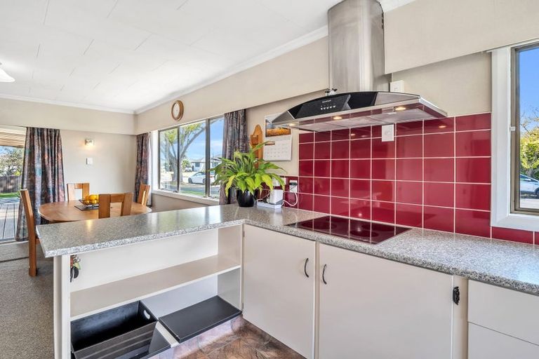 Photo of property in 9 Birmingham Street, Takaro, Palmerston North, 4412