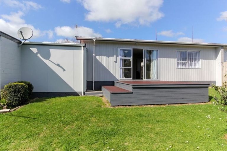 Photo of property in 4/311 Carrington Street, Vogeltown, New Plymouth, 4310