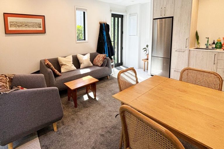 Photo of property in 14b Bauchop Road, Waterloo, Lower Hutt, 5011