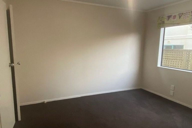Photo of property in 68a Peterhouse Street, Tawa, Wellington, 5028