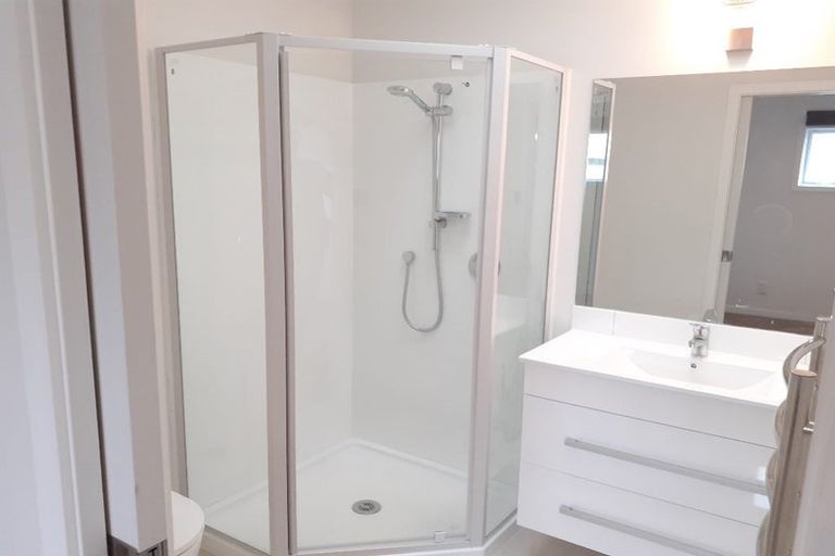 Photo of property in 10a Stone Street, Miramar, Wellington, 6022