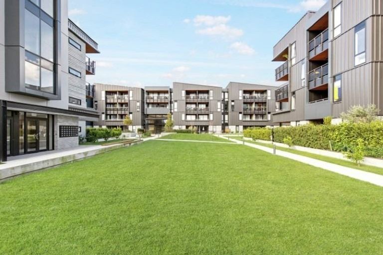 Photo of property in 403/64 Victoria Street, Onehunga, Auckland, 1061