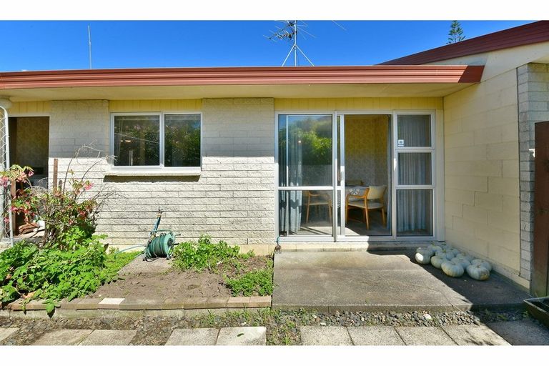 Photo of property in 3b West Hoe Road, Orewa, 0931
