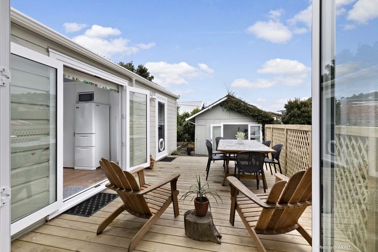 Photo of property in 110 Coutts Street, Kilbirnie, Wellington, 6022