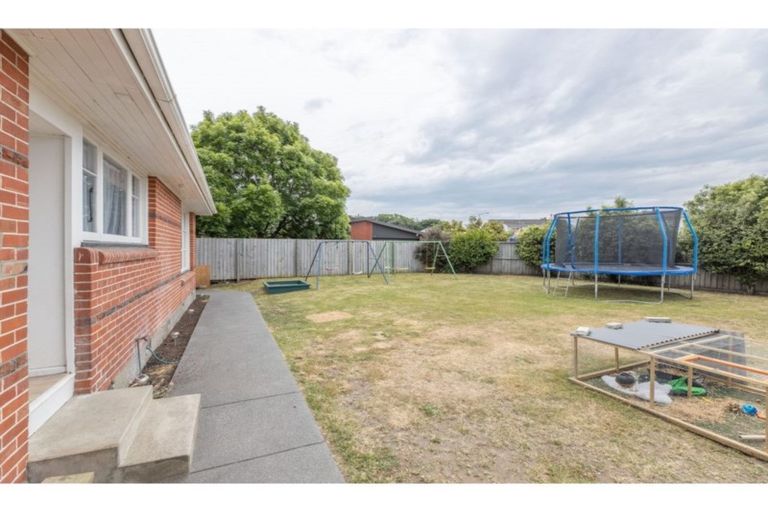 Photo of property in 349 Burwood Road, Burwood, Christchurch, 8083