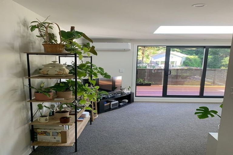 Photo of property in 1/229 Aro Street, Aro Valley, Wellington, 6021