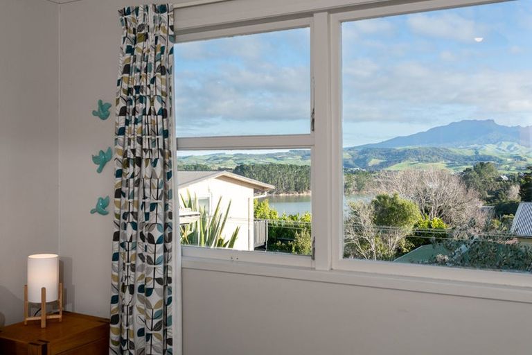 Photo of property in 6 Manukau Road, Raglan, 3225