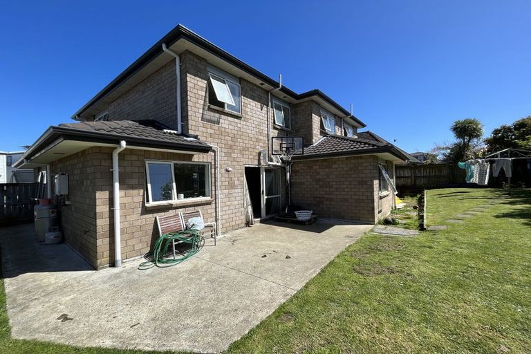 Photo of property in 18 Nicholas Gibbons Drive, Clendon Park, Auckland, 2103