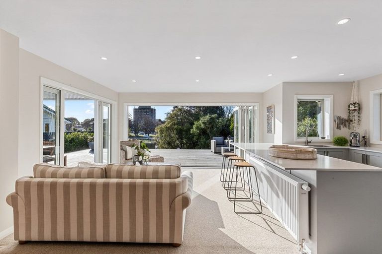 Photo of property in 107 Jickell Street, Hokowhitu, Palmerston North, 4410