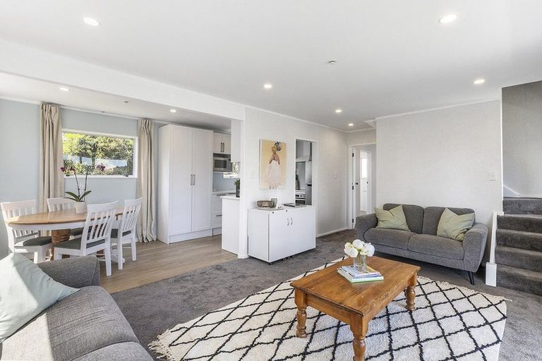 Photo of property in 35 James Cook Drive, Whitby, Porirua, 5024