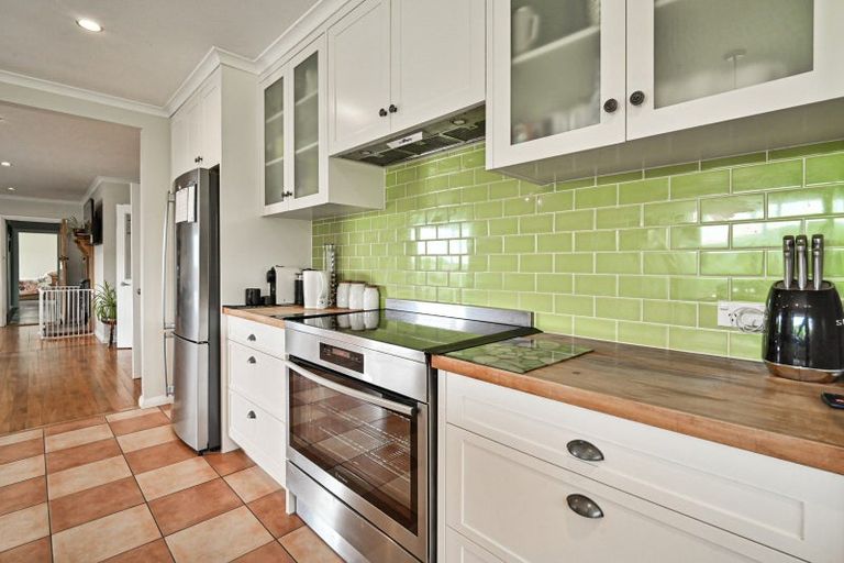 Photo of property in 118 Wenley Road, Raukawa, Hastings, 4174