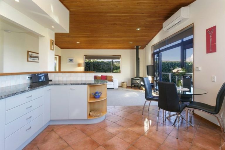 Photo of property in 22 Ewing Grove, Acacia Bay, Taupo, 3330