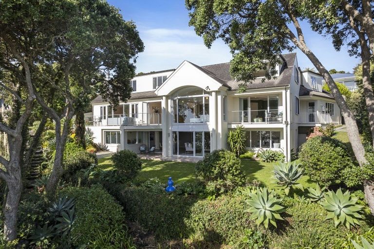 Photo of property in 155 Mellons Bay Road, Mellons Bay, Auckland, 2014