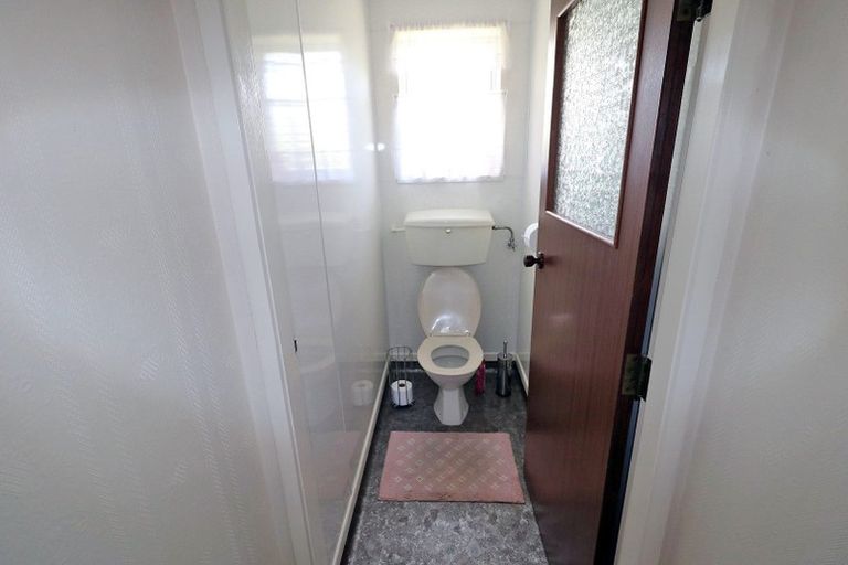 Photo of property in 26 Oberon Street, Stratford, 4332