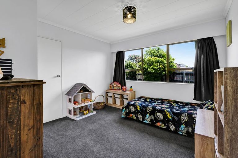 Photo of property in 8 Glamis Avenue, Bell Block, New Plymouth, 4312