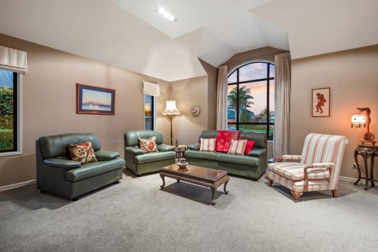 Photo of property in 23 Inglewood Place, Bethlehem, Tauranga, 3110