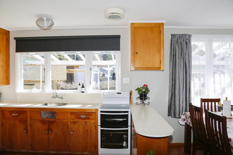 Photo of property in 21 Raglan Street, Oamaru North, Oamaru, 9400