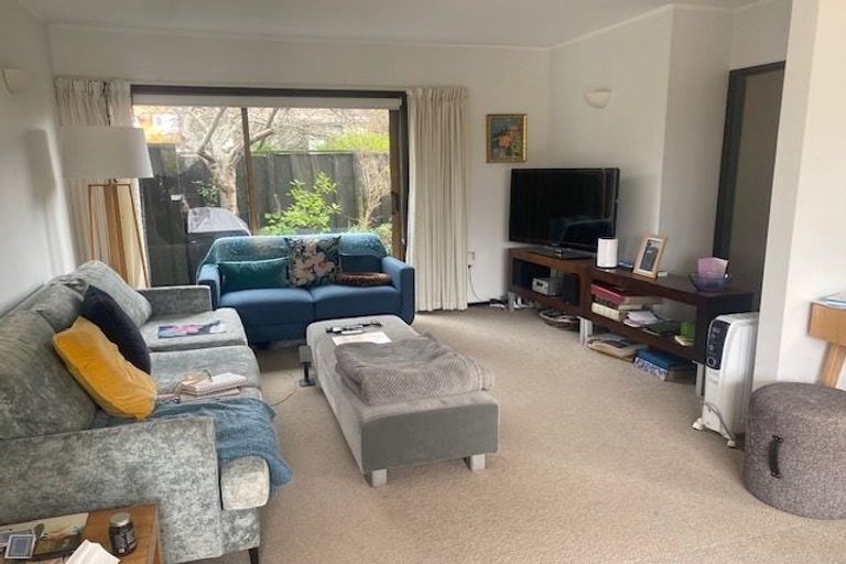 Photo of property in 1/63a Norwood Road, Bayswater, Auckland, 0622