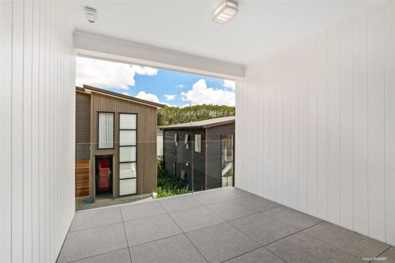 Photo of property in 3 Kanona Way, Albany Heights, Auckland, 0632