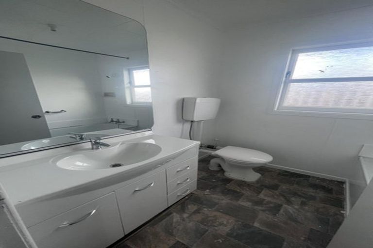 Photo of property in 55 Oregon Drive, Maoribank, Upper Hutt, 5018