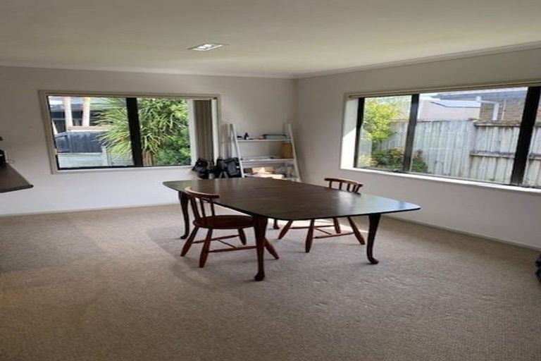 Photo of property in 6 Emma Place, Papamoa Beach, Papamoa, 3118