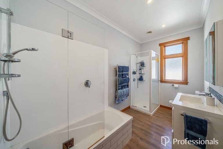 Photo of property in 18 Birdwood Road, Waterloo, Lower Hutt, 5011