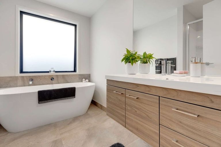 Photo of property in 30 Hayward Place, Ohauiti, Tauranga, 3112